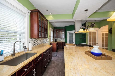 The kitchen is a chef’s dream, with loads of space & high-end amenities