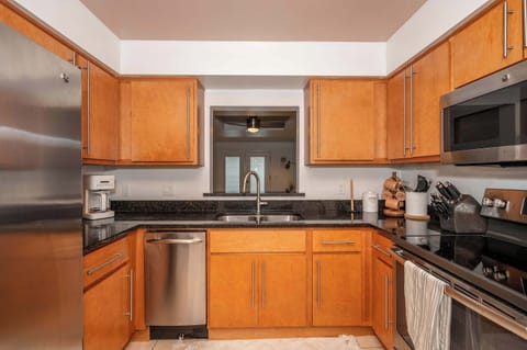 Fully equipped kitchen