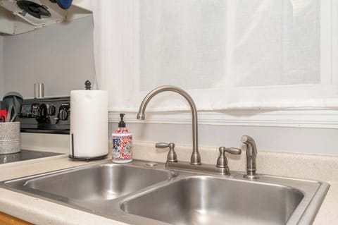 Fully furnished and equipped kitchen