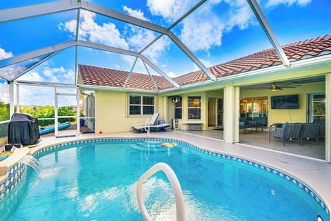 Cape Coral Vacation Rental | 4BR | 2.5BA | 2,443 Sq Ft | Step-Free Access