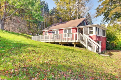 Grand Gorge Vacation Rental | 2BR | 1BA | 960 Sq Ft | Stairs to Enter