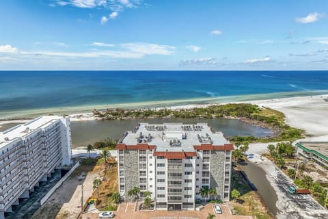 Welcome to the Sand Caper On Ft.Myers Beach