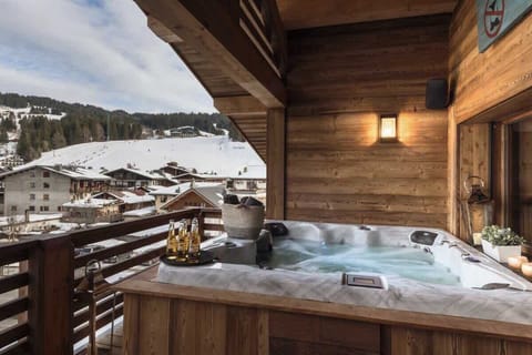 Hot tub overlooking the ski slopes
