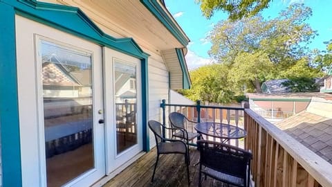 Charming rental with patio, pool, and hot tub near the San Marcos square
