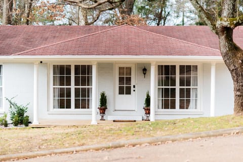 Front Of House View 1