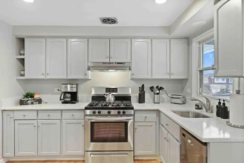 b81581d2-d61b-4be7-8a62-1e0fadfae38c