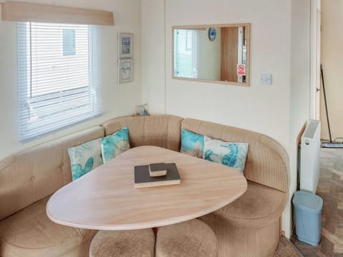 Open plan living space | Marni’s Seaview, Heysham, near Morecambe