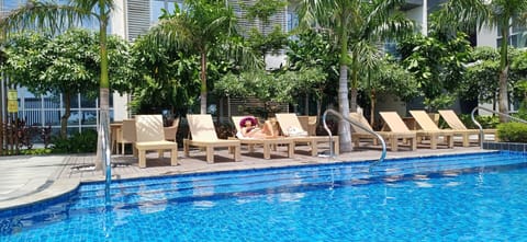 Swimming Pool & plus shallow Kids Pool