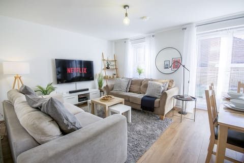 Living Room / Lounge