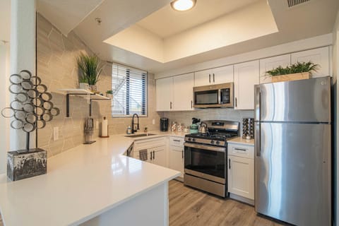 Fully equipped kitchen for home cook meals.