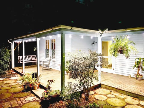 Front porch with cafe lighing.