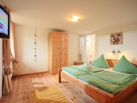 Vacation apartment with 2 bedrooms, 1st floor - Holiday apartment Migglwieshof Apartment in Salzburgerland