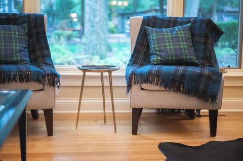 Curl up in the chic living room & stream all your favorite entertainment