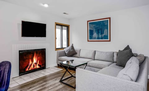 Cozy up in the downstairs living area and stream all your favorite shows