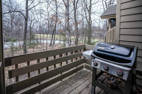 Savor lunch or dinner on the patio, surrounded by scenic views