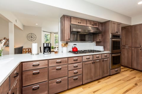 Kitchen - Main Level