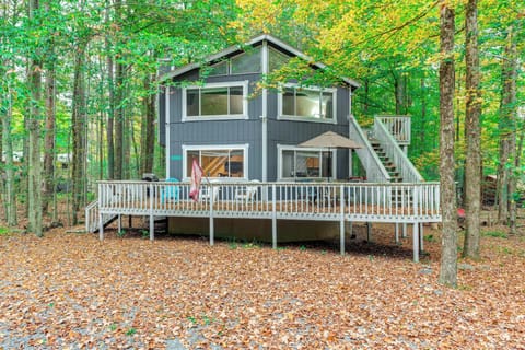 Pocono Lake Vacation Rental | 4BR | 2BA | 1,500 Sq Ft | Stairs Required