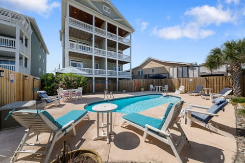 Shared Heated Saltwater Pool