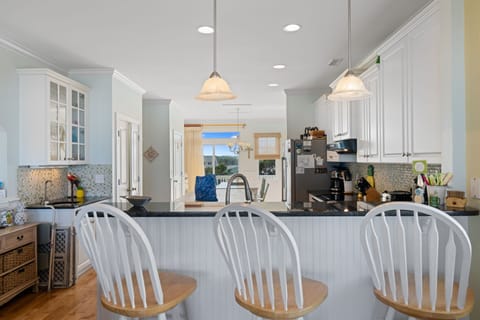 UNIT 1 -- Middle Level -- Open Floor Plan