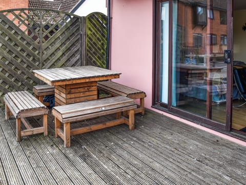 Exterior | Swift Cottage, Horning