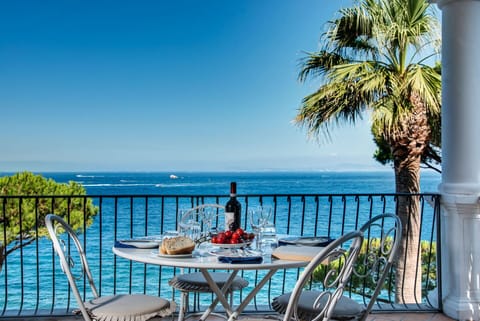 Autumn, Balcony / Terrace / Patio, Scenic View, Spring, Summer, Winter