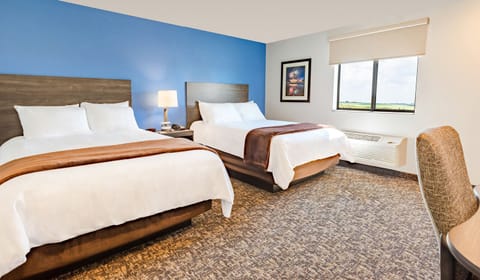 2 Queen beds