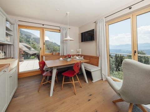 Panoramasuite Winter - Bio- und Vitalbauernhof Bacherhof Farm Stay in Spittal an der Drau