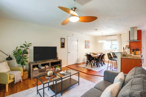 Gainesville Vacation Rental | 3BR | 2BA | 1,100 Sq Ft | 2 Steps to Enter