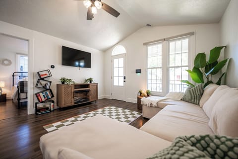 Still Available for July 4th Weekend! 