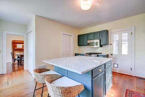 Fully Equipped Kitchen with Seating at Bar