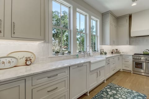 Plenty of Counterspace for Meal Prep and Entertaining