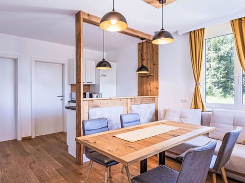 Table, Furniture, Building, Window, Wood, Couch, Chair, Interior Design, Door, Lamp