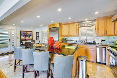 Kitchen | Main Floor | Keurig | Blender | Toaster