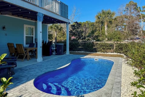 Hilton Head Island Vacation Rental | 5BR | 4BA | 1 Step Required | 2,650 Sq Ft