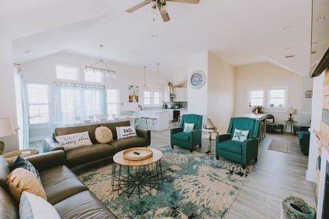 NH355: Coastal Distancing | TL Living Area -  Deck Access