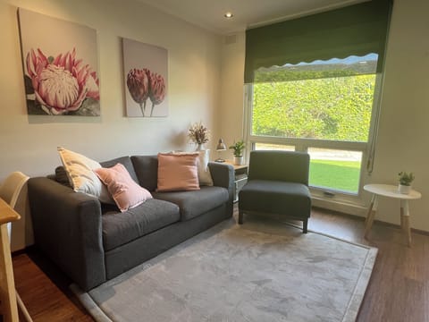 TrooBloo Glenelg North Unit | Comfortable and spacious seating area