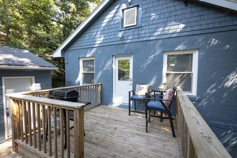 Relax on the new deck with plenty of seating