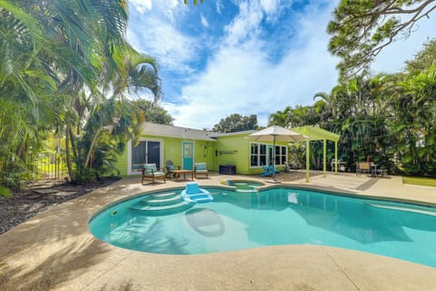 Stuart Vacation Rental | 4BR | 2BA | 1,800 Sq Ft | 1 Step to Enter