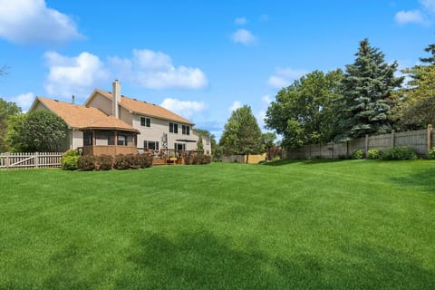 View capturing the sheer size of the oversized lot