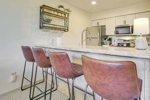 Breakfast Bar | 1st Floor