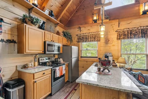 Fully stocked kitchen. 