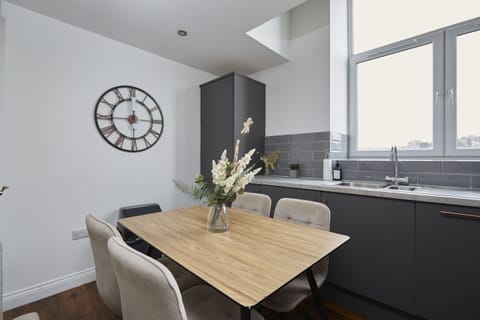 Dining for eat and coffee 