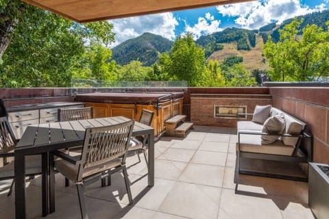 Primary Suite with Deck and Hot Tub