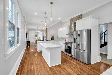 Cook and entertain in style! 