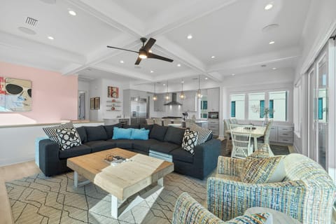 Top floor living room