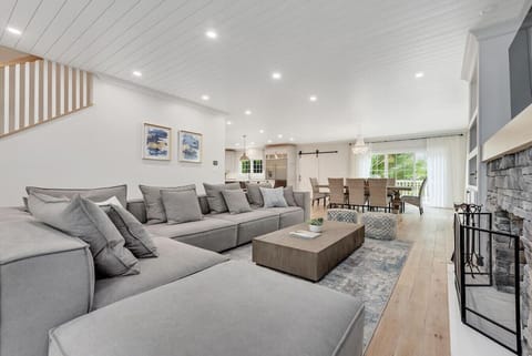 Family Room - Open Floor Plan