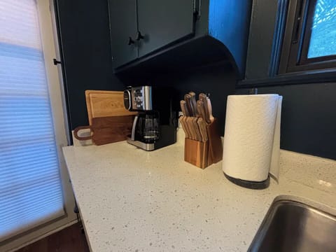 coffee pot or single pods comes with everything you need to start your day right