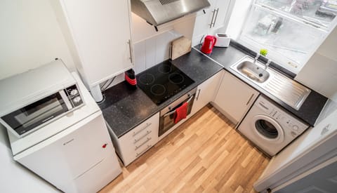 Ladybird's well appointed kitchen