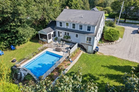 Private, 4 ft Gibraltar Pool with fountain & deck for cooling off in the hot summer days 