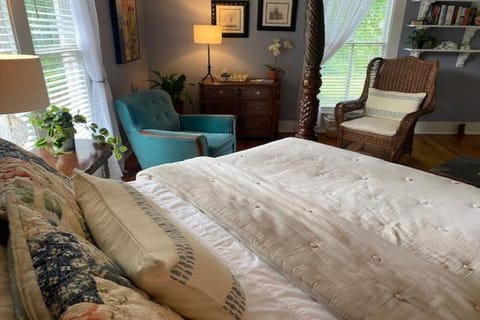 Comfortable seating areas for show & fire watching or just daydreaminging &